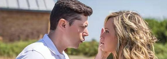 上海私家正规侦探电话：离婚边缘的女人如何挽回婚姻？